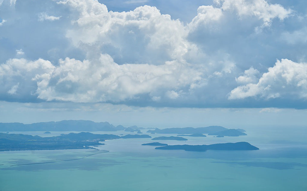 D'ÎLE EN ÎLE, AUX PHILIPPINES