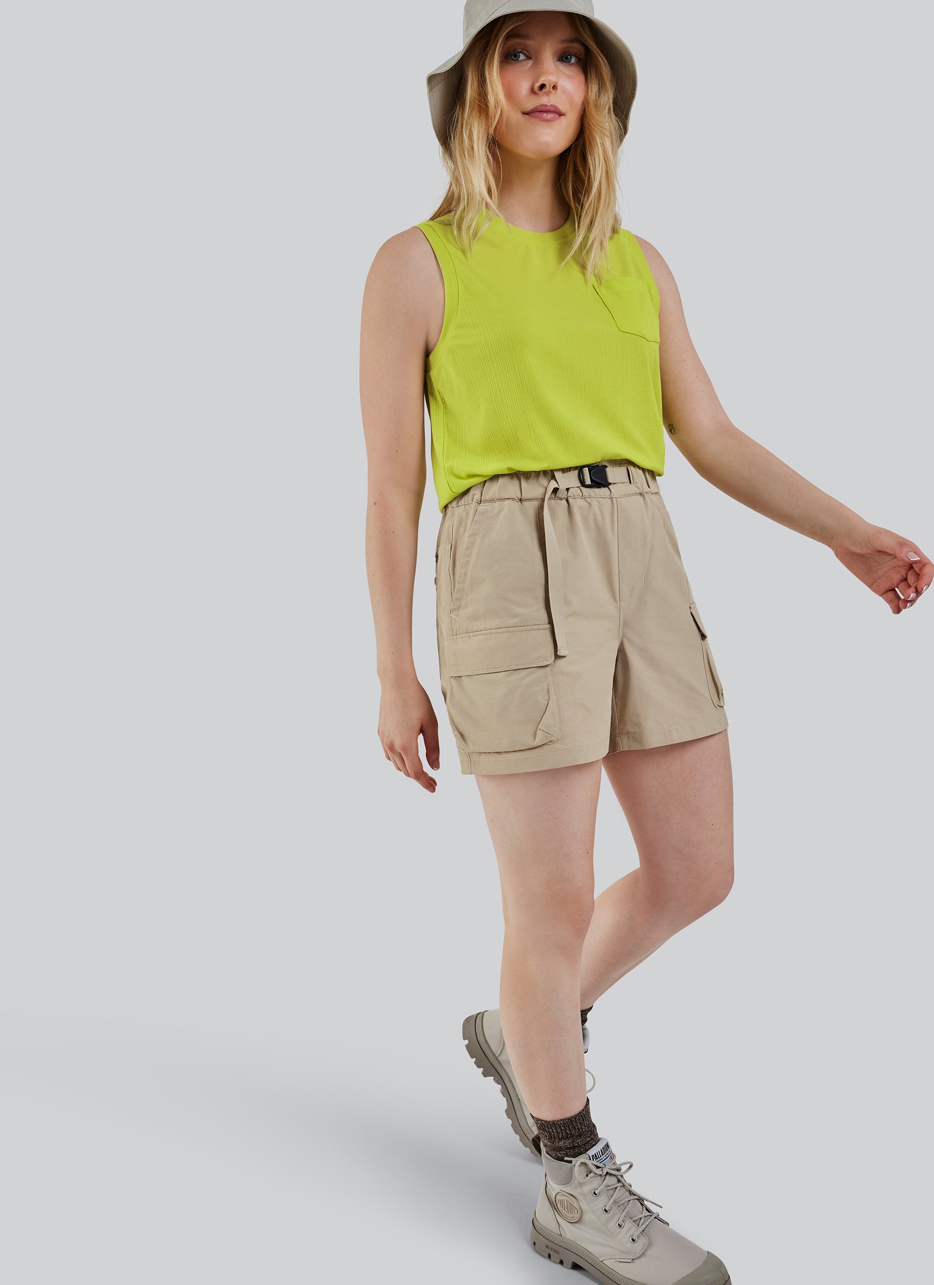 NAHONI Shorts with Belt