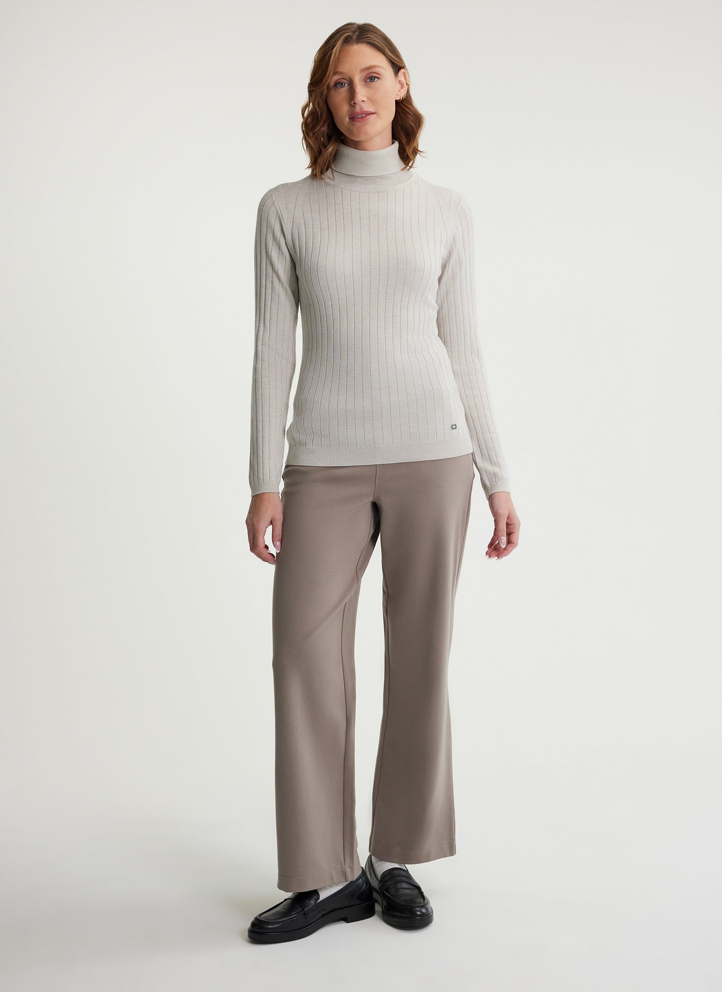 【美品】iver&isla / pima snap turtleneck ISLA Turtleneck Sweater – FIG Clothing