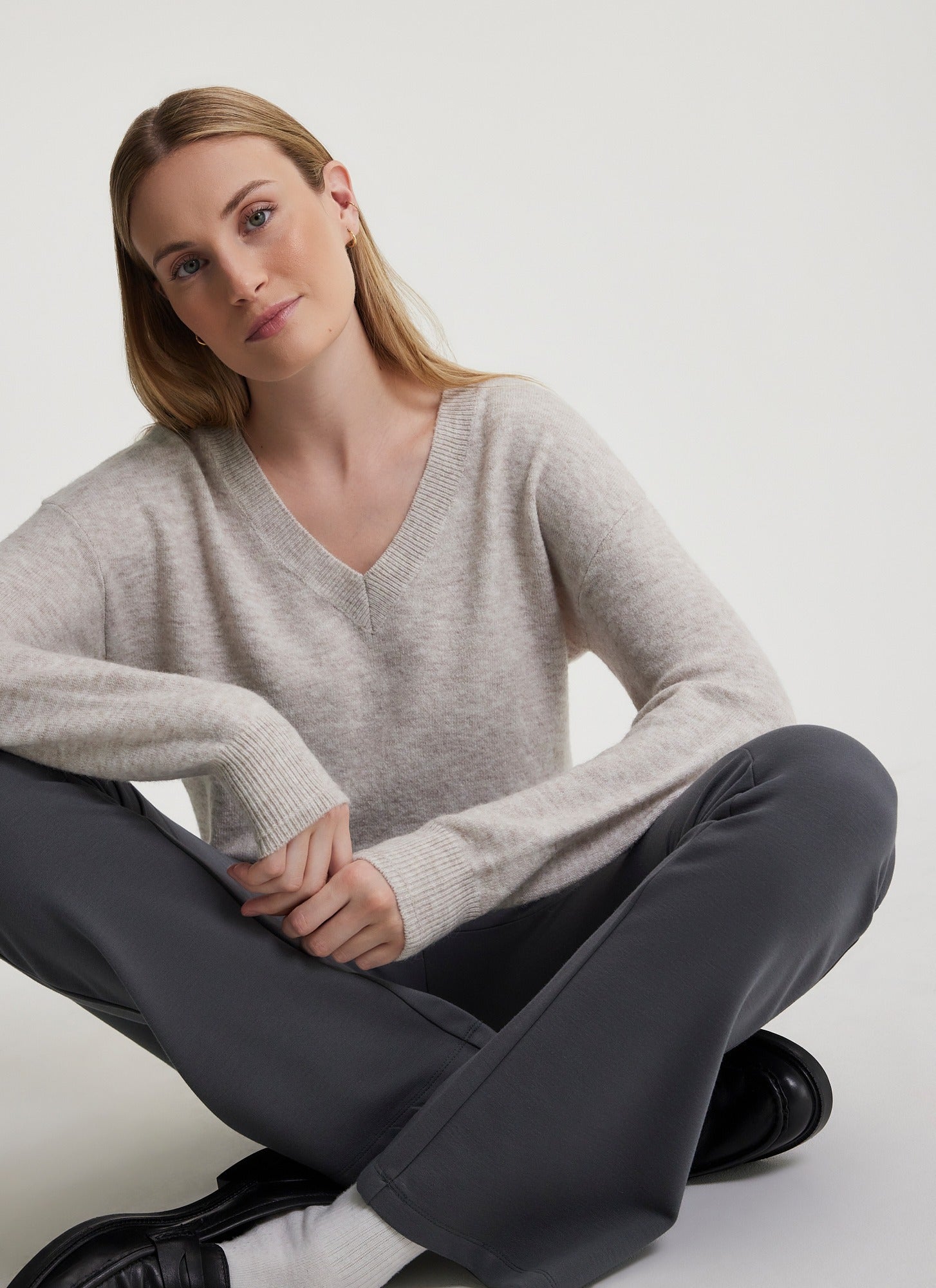 Chandail encolure en "V" ANIAK