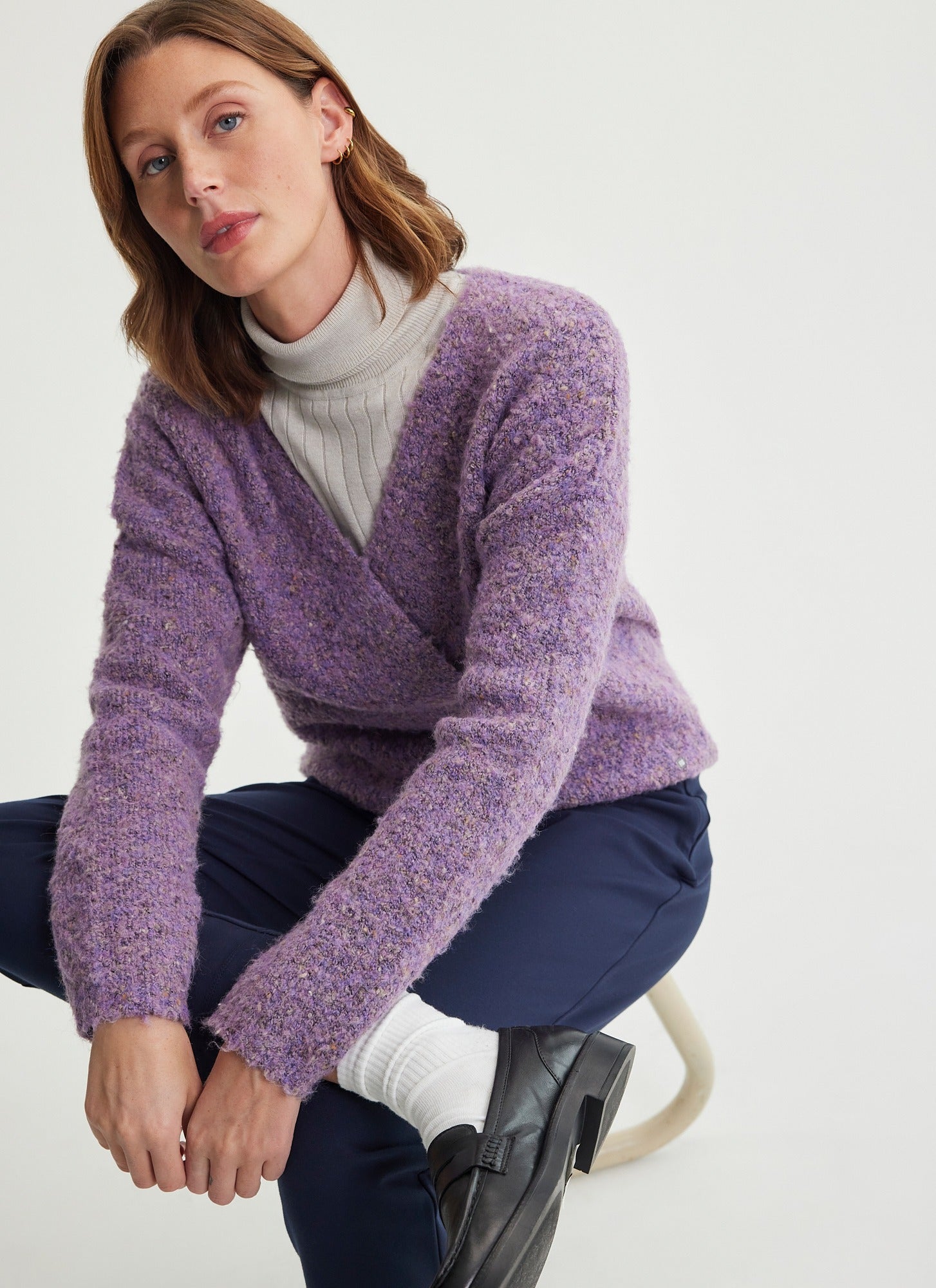 TAMARA "V" neck Sweater