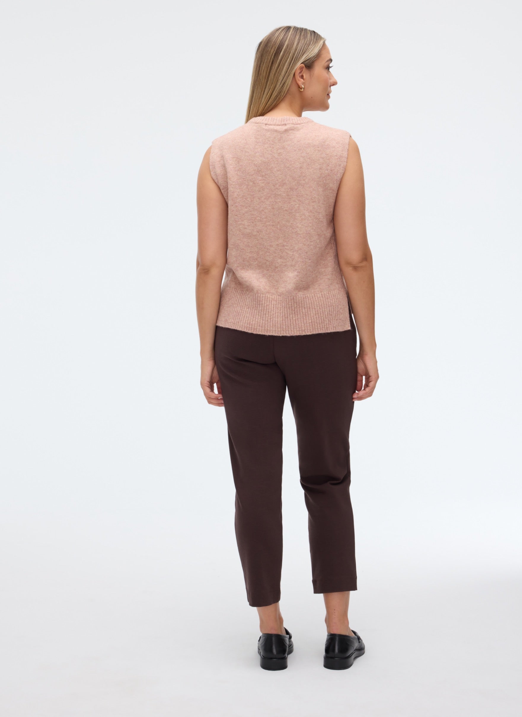 KIRA Sleeveless Vest