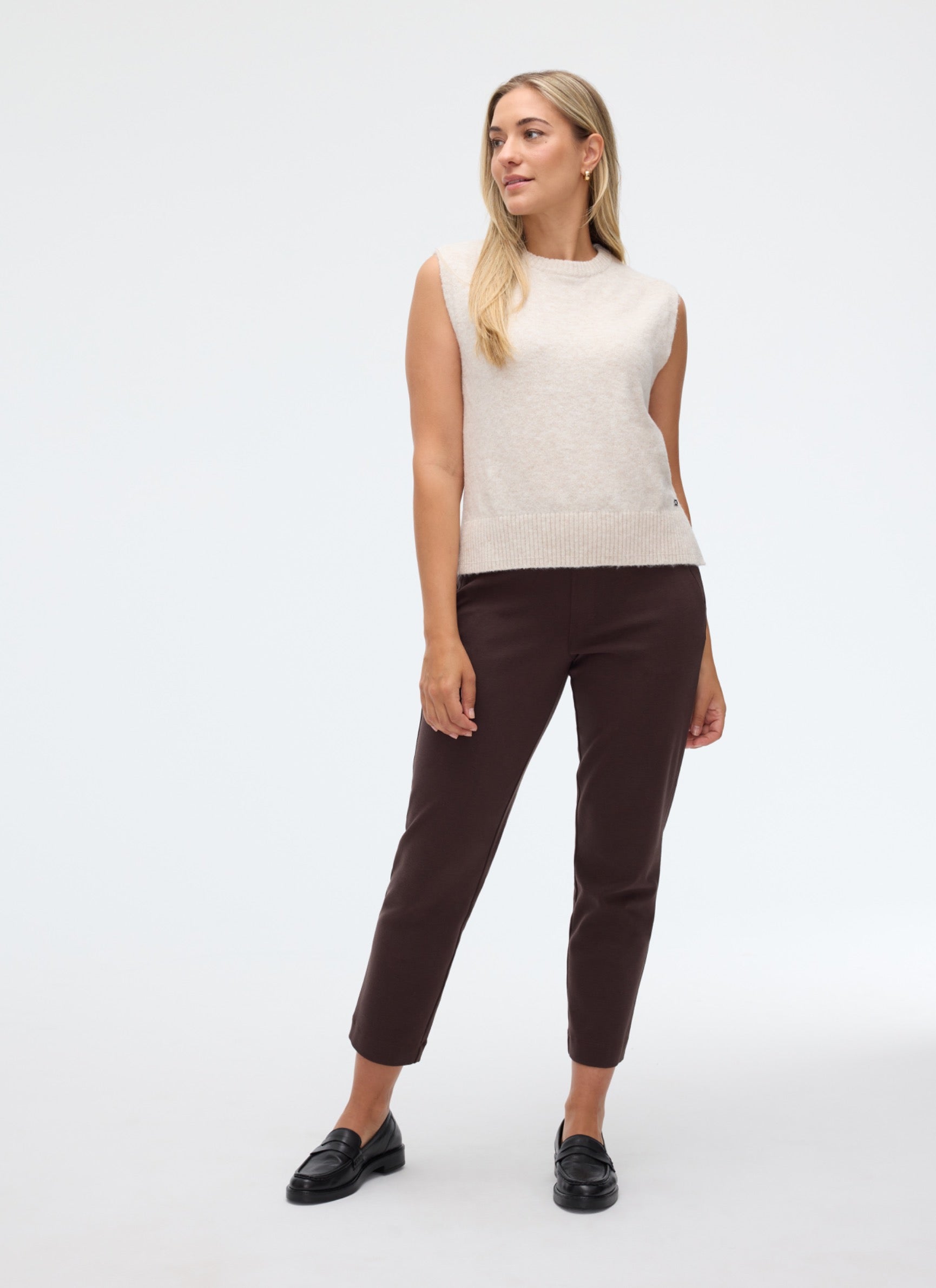 KIRA Sleeveless Vest