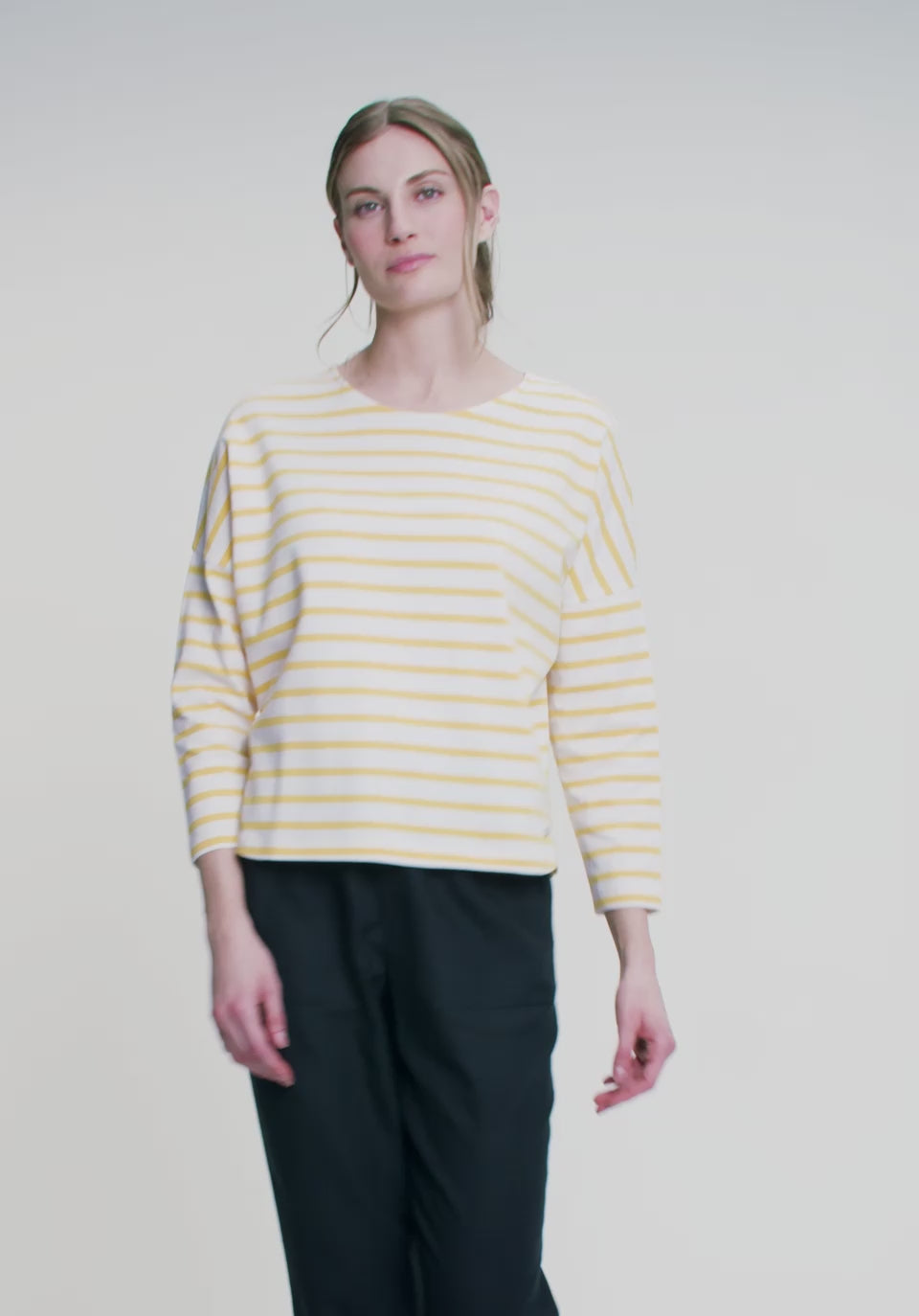 Load video: NEWPORT 7/8 Sleeves Breton Top