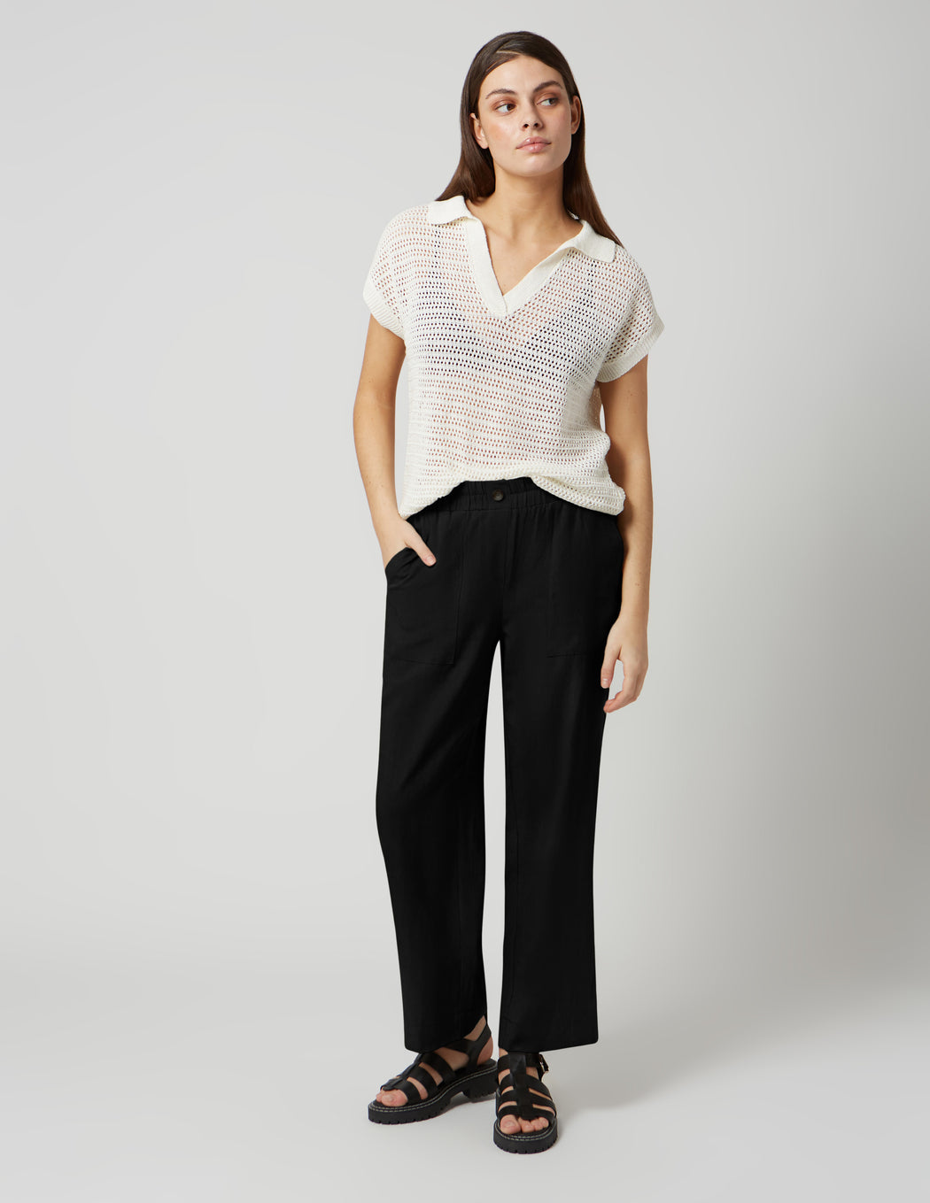 NELSON linen pants to travel in comfort - travel wear